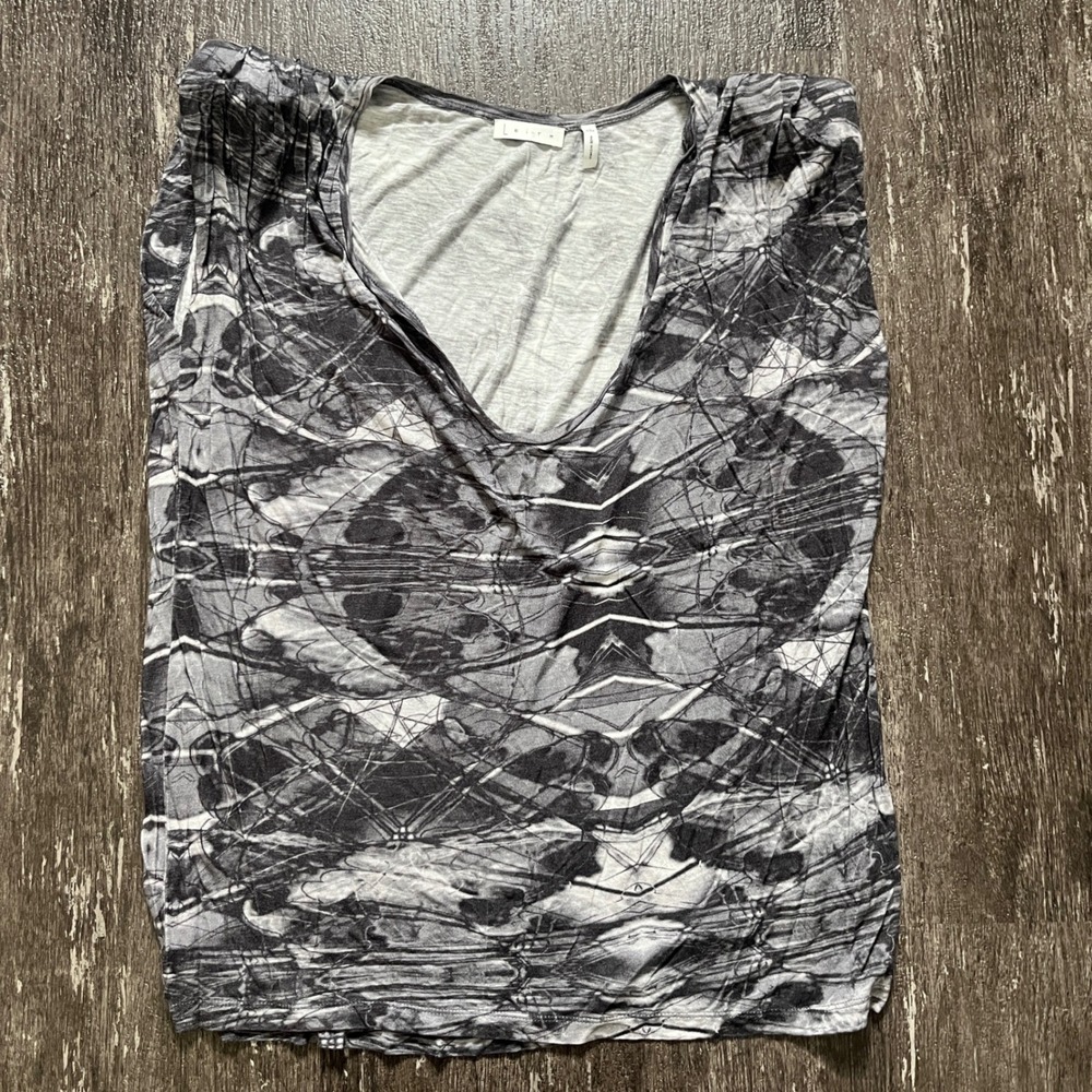 Leith Women's Gray Abstract Print V Neck T-Shirt Top Blouse Shoulder Pads M